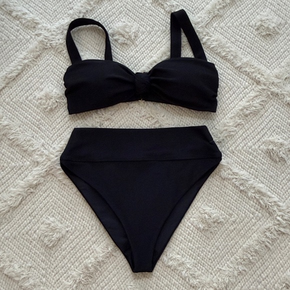 New Beach Riot Bikini Set - Picture 3 of 5